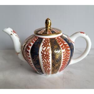 Vintage Meissen Victoria & Albert Museum Porcelain Teapot Franklin Mint 1985